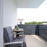 House Zoroo With Private Pool Sveti Anton (Krk)