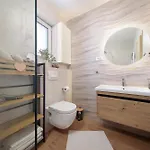 House Zoroo With Private Pool Case de vacanță