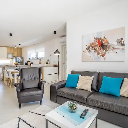 Σπίτι διακοπών House Zoroo With Private Pool *
