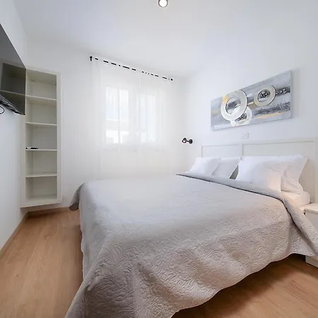 Σπίτι διακοπών House Zoroo With Private Pool
