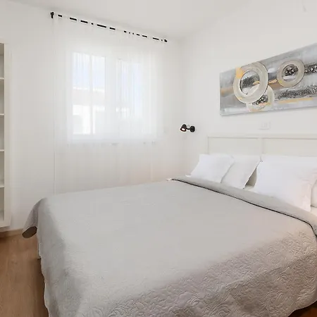 House Zoroo With Private Pool Sveti Anton (Krk)